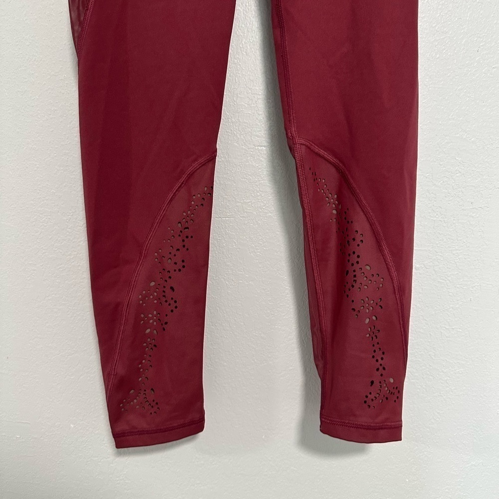 Victoria secret sports leggings - Picture 2 of 4